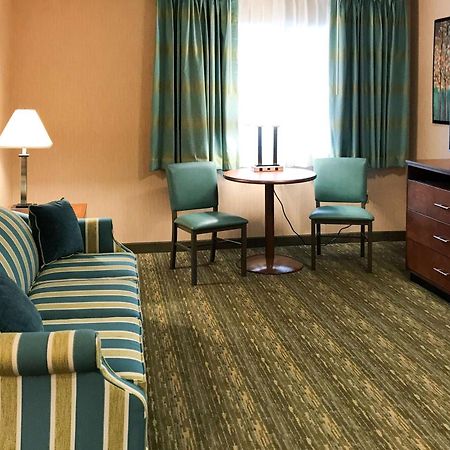Quality Inn Bedford Exterior photo