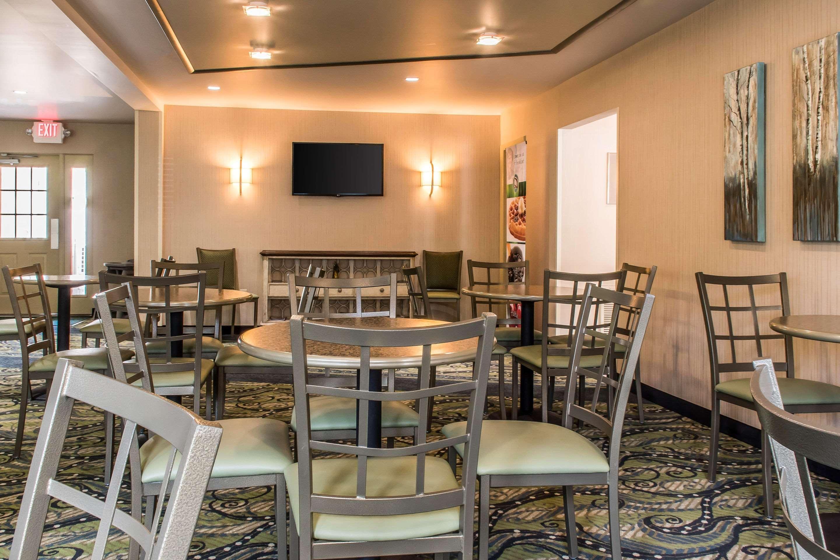 Quality Inn Bedford Exterior photo