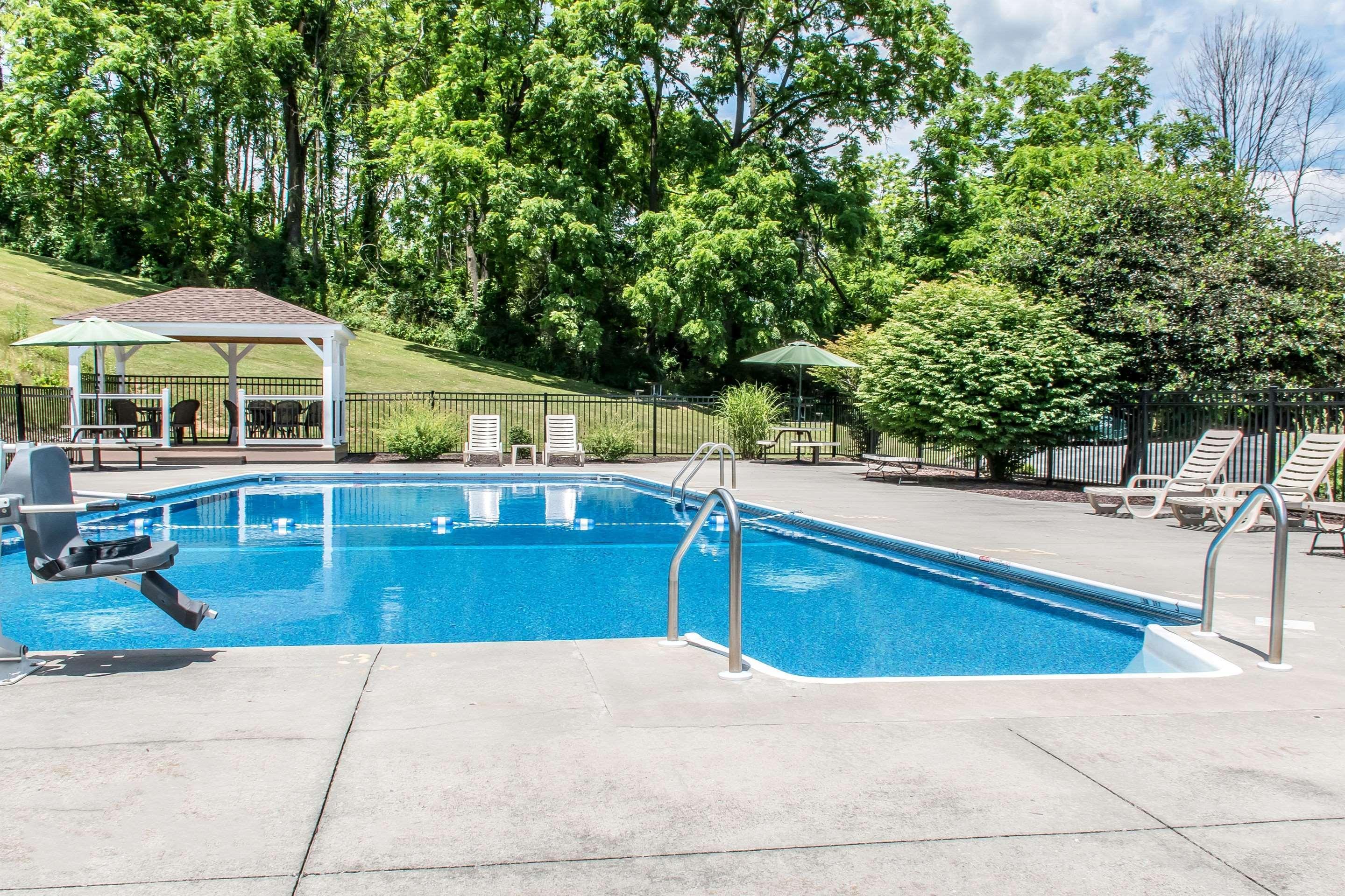 Quality Inn Bedford Exterior photo